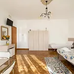 Controvento Sea View 4*