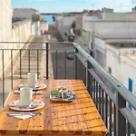 Bed & Breakfast Controvento Sea View 4*