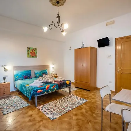 Controvento Sea View Порто-Чезарео