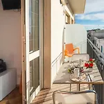 Controvento Sea View 4*