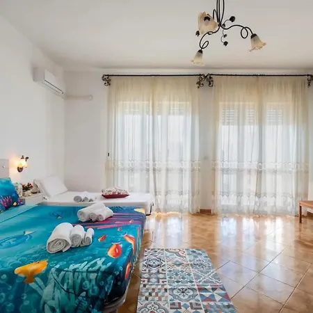 Controvento Sea View 4*