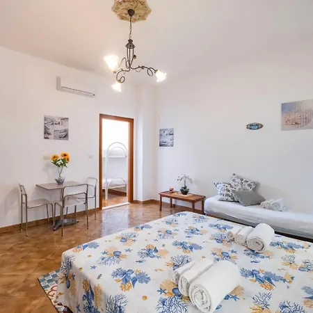 B&B Controvento Sea View