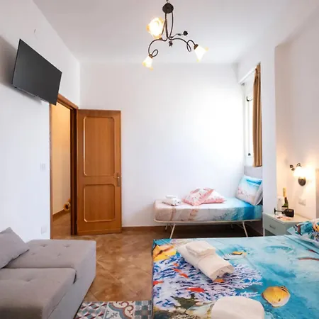 Bed and breakfast Controvento Sea View 4*
