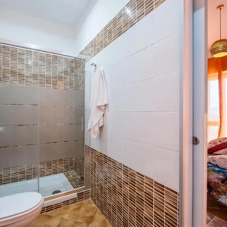 Controvento Sea View Bed and breakfast