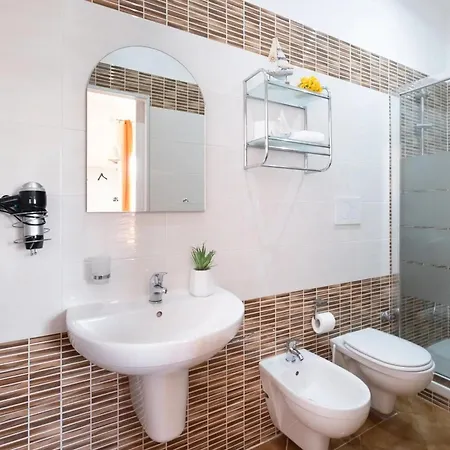Bed & Breakfast Controvento Sea View 4*