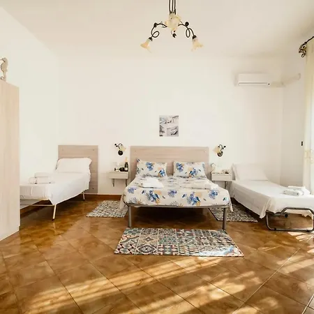 Controvento Sea View Порто-Чезарео
