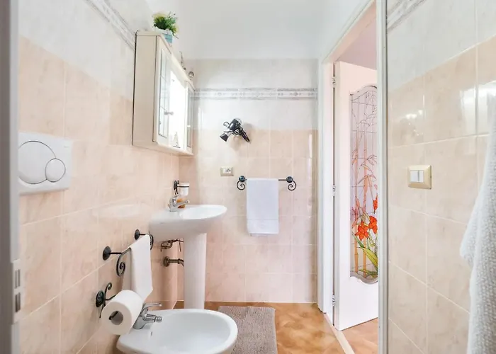 Bed and Breakfast Controvento Sea View 4*