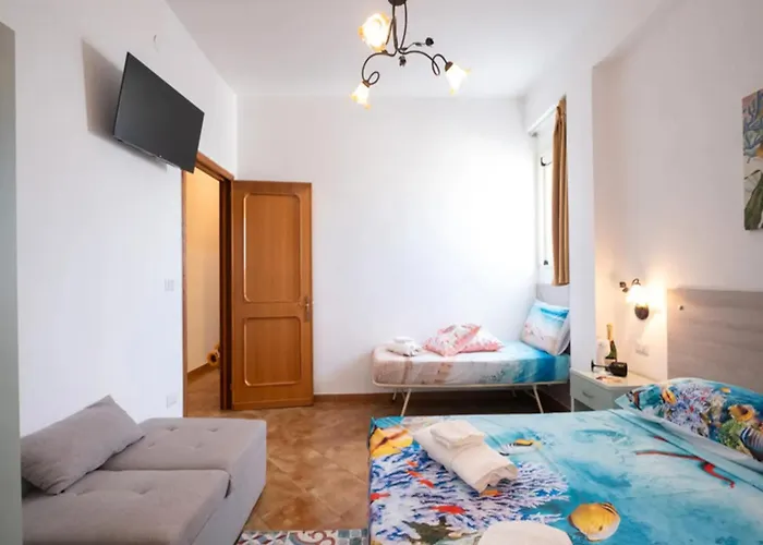 Bed and Breakfast Controvento Sea View 4*