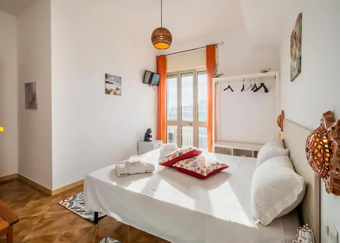 Bed and Breakfast Controvento Sea View 4*